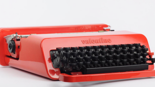 OLIVETTI VALENTINE 1969 – Ettore Sottsass, Perry A. King Tortona4Arte