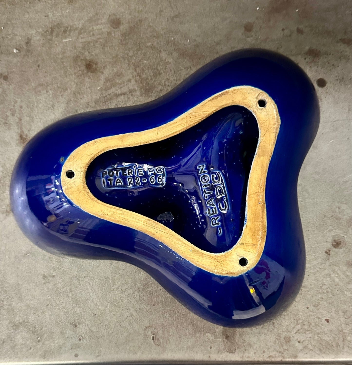 Posacenere Futurista Cinzano