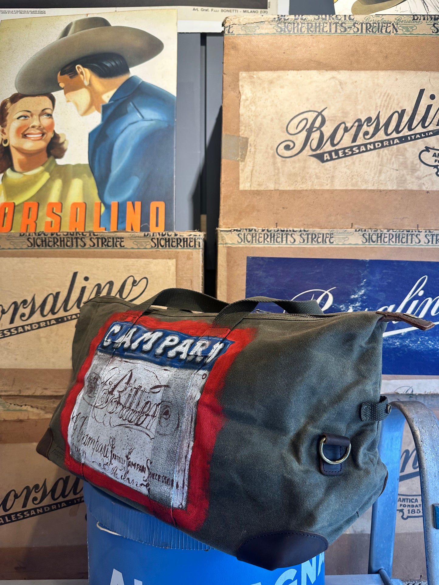 Borsone da viaggio dipinto a mano - Campari
