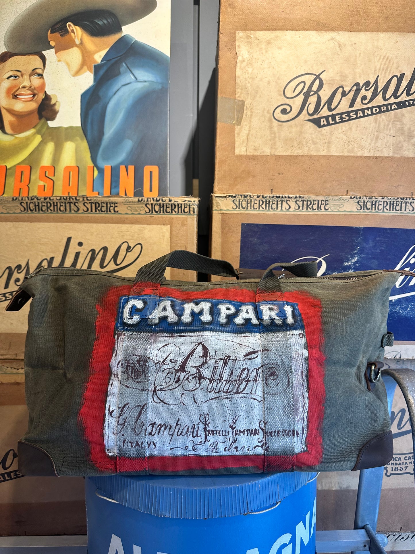 Borsone da viaggio dipinto a mano - Campari
