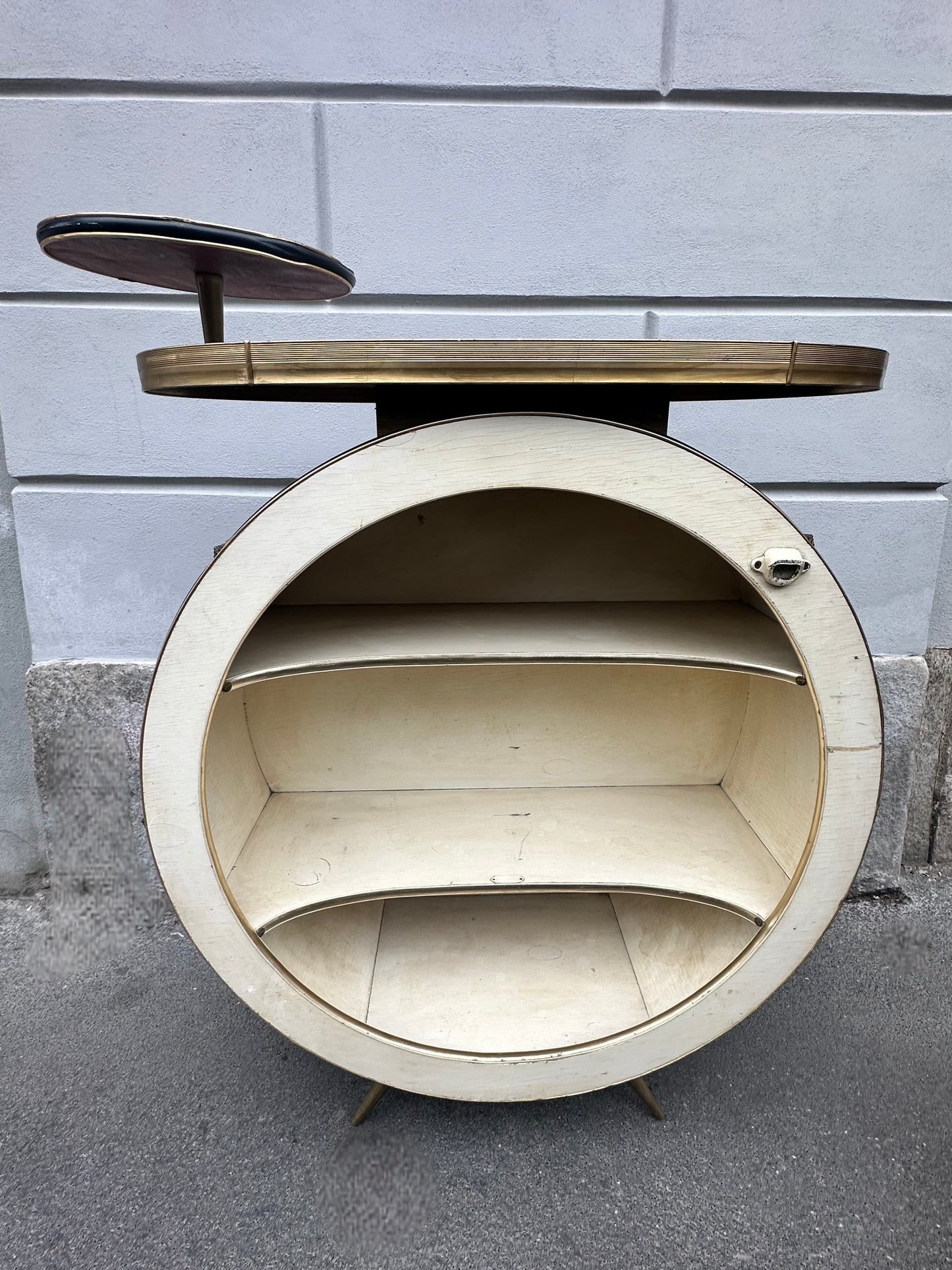 Mobile bar a forma di tamburo