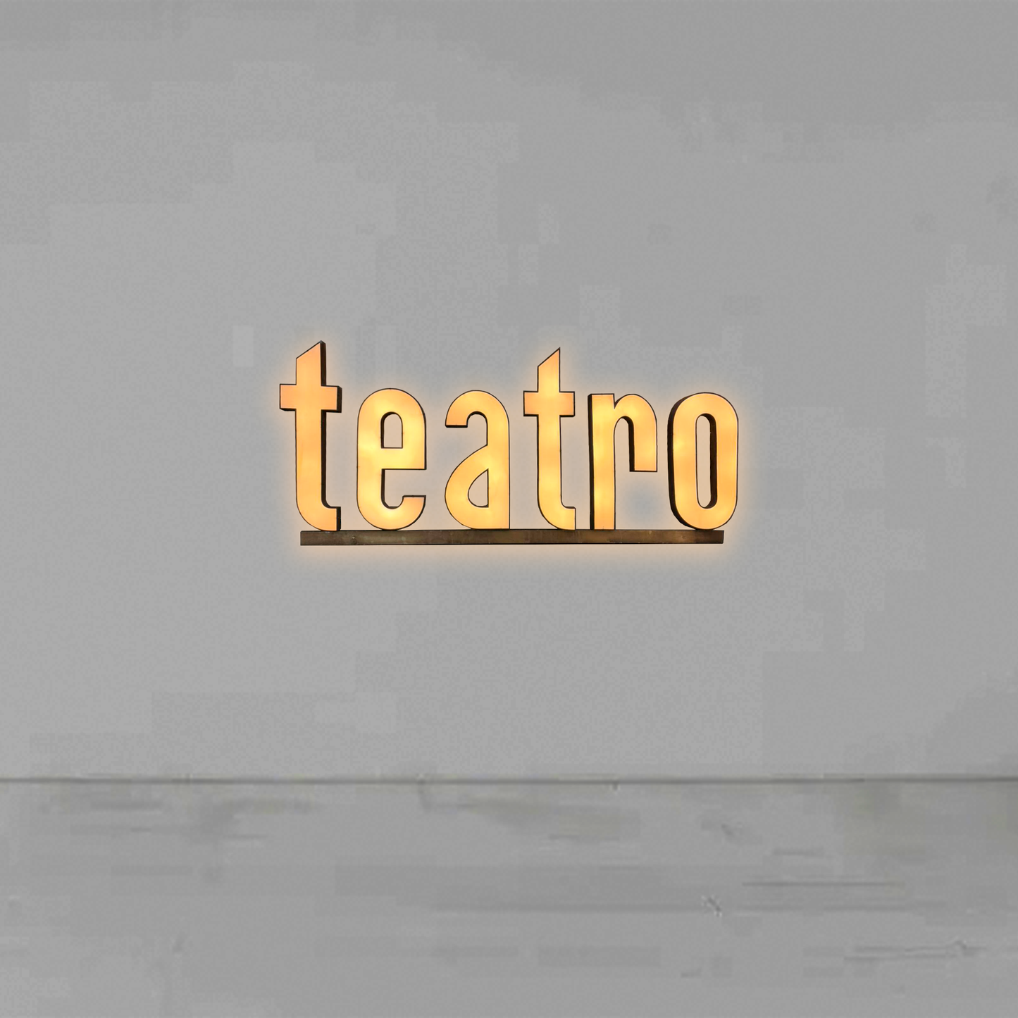 Insegna luminosa Teatro