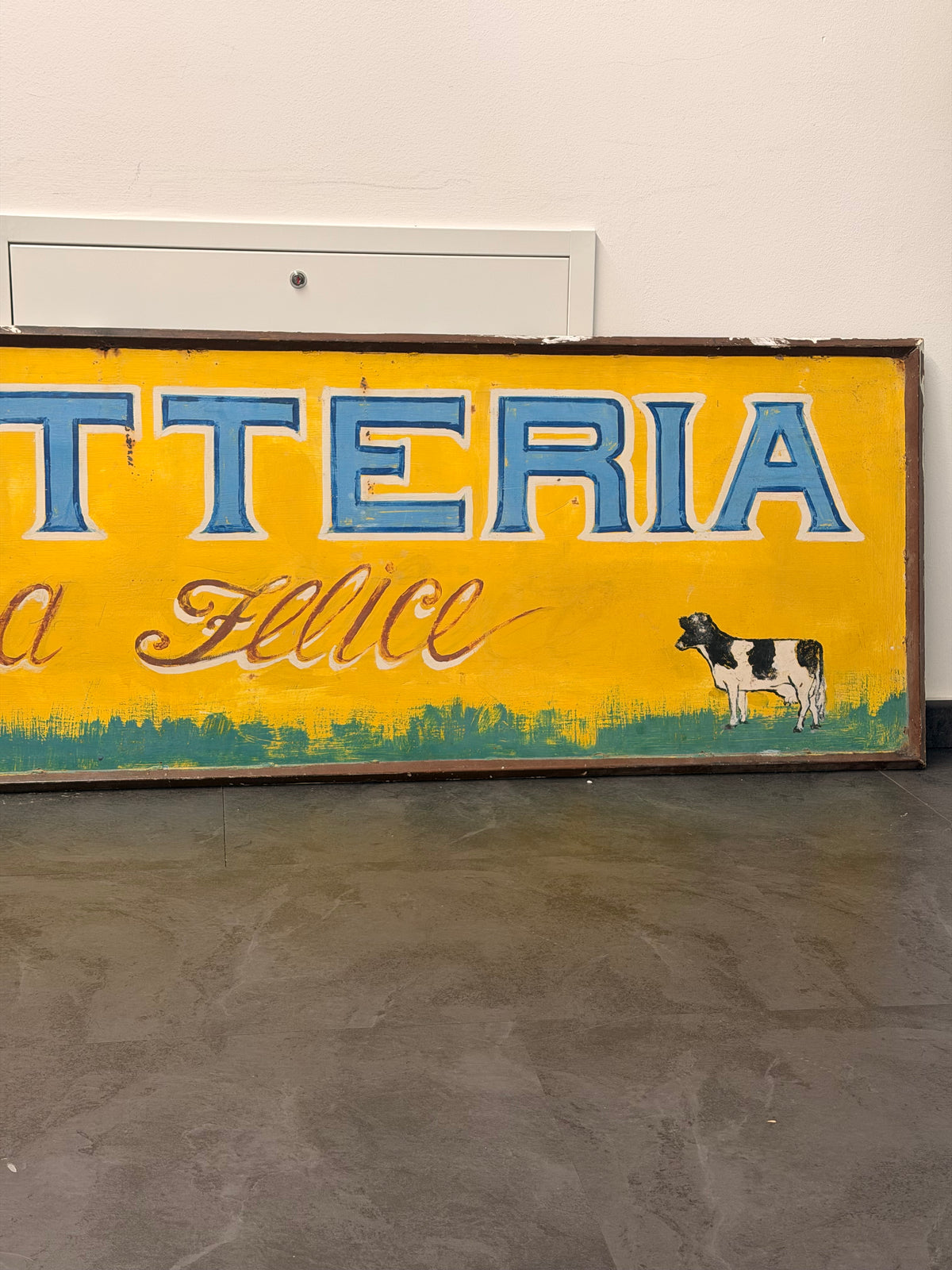 Insegna in metallo dipinta a mano - Latteria