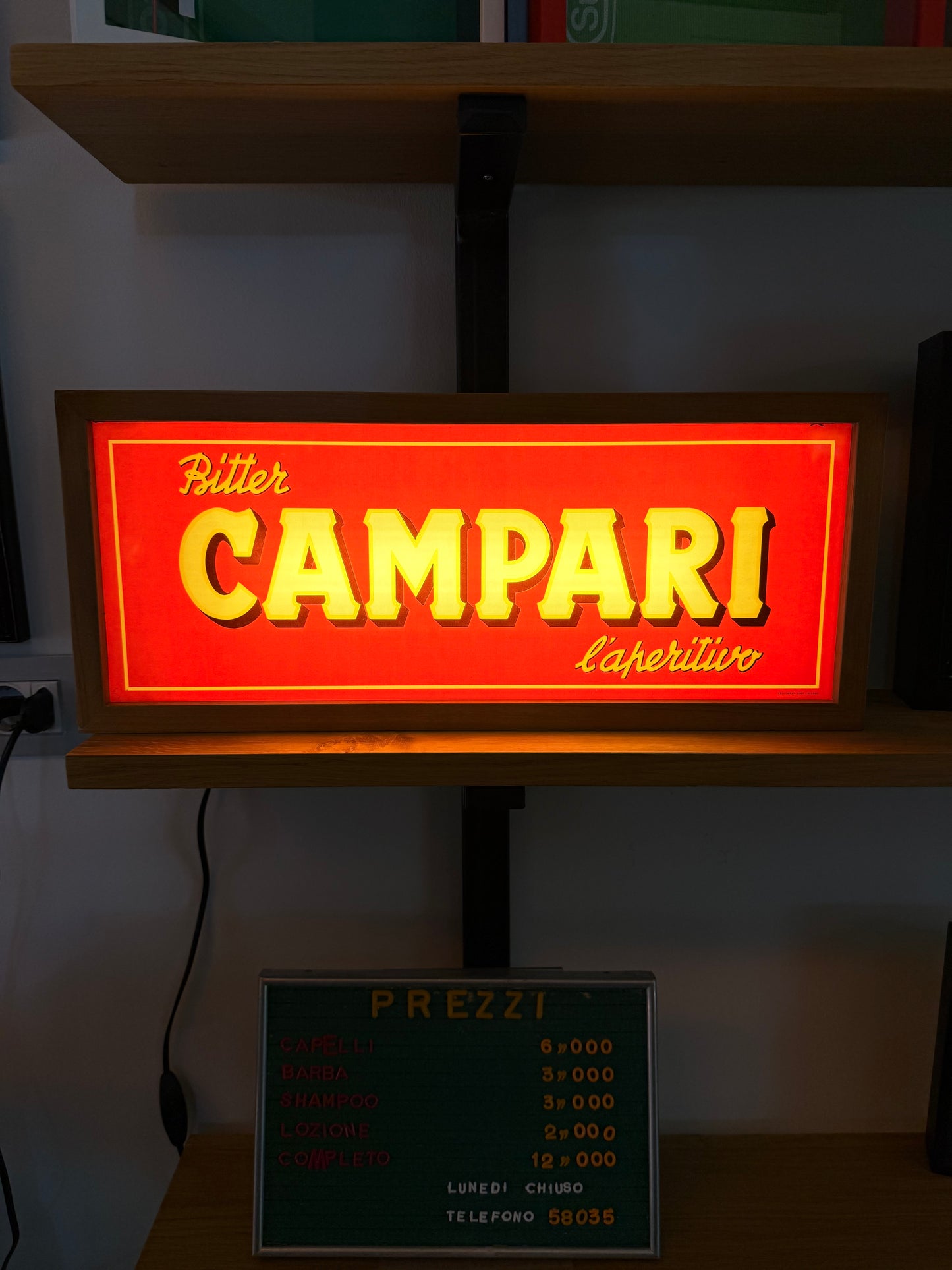 Insegna luminosa Campari