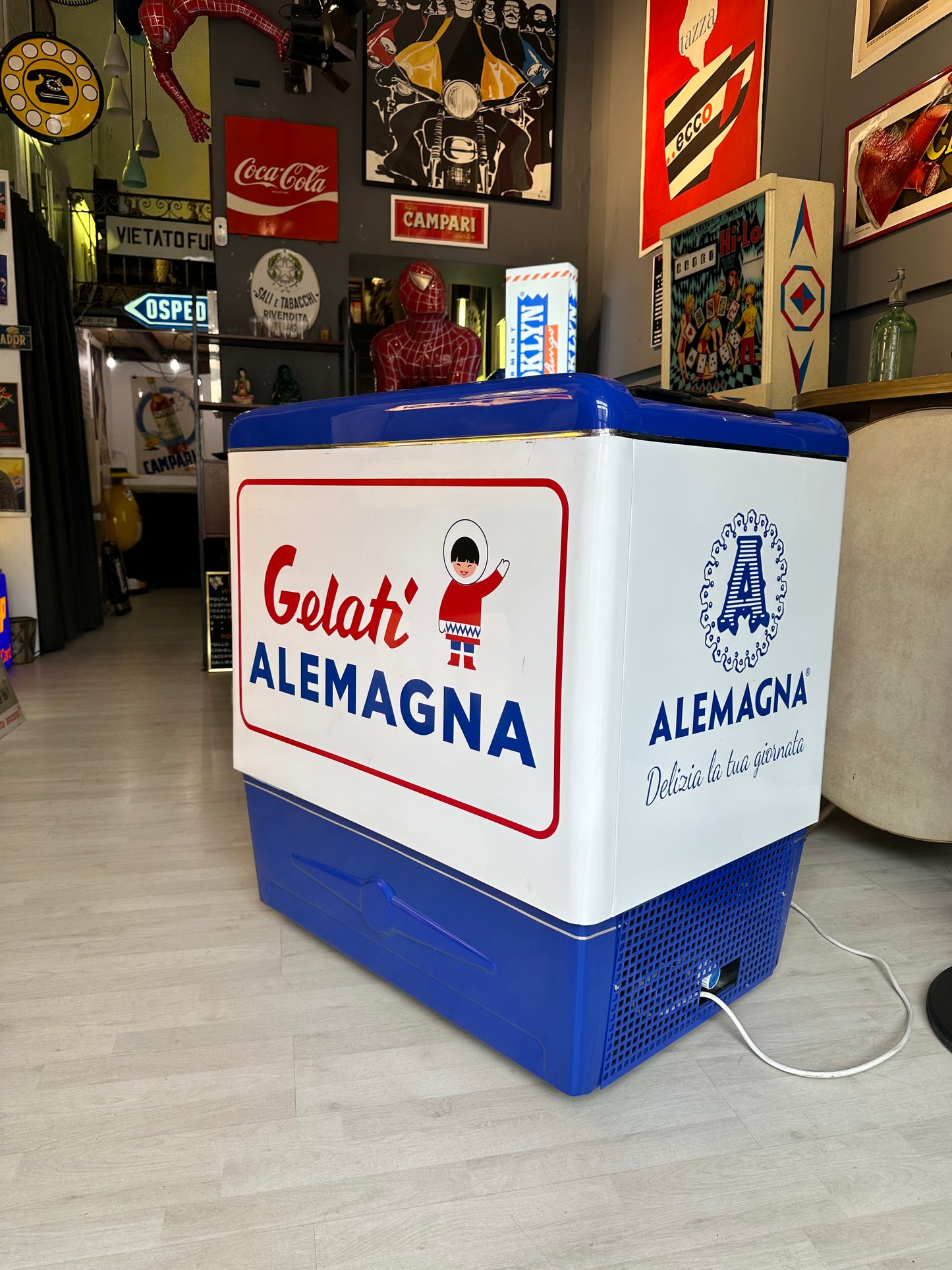Ghiacciaia Gelati Alemagna Milano