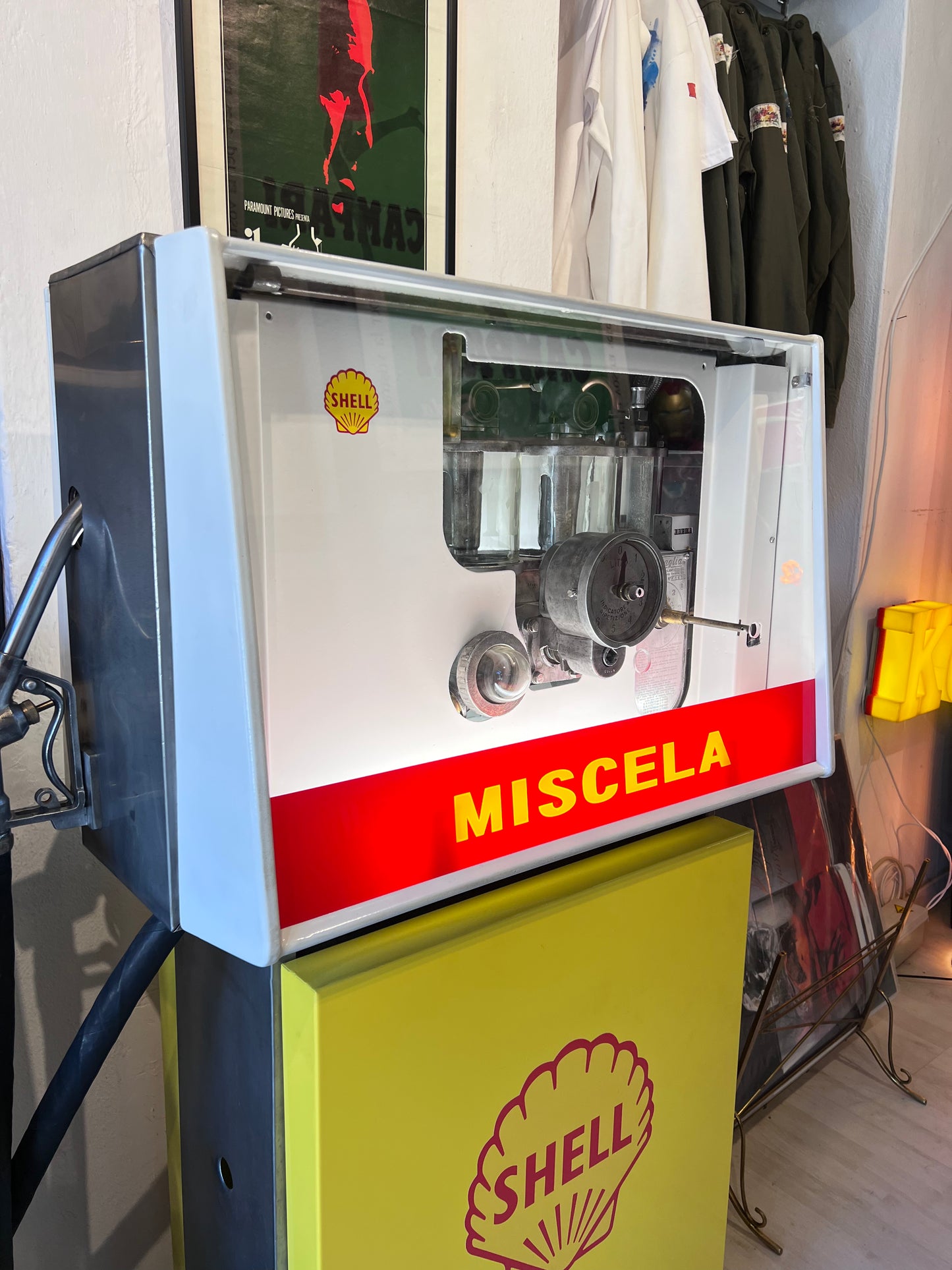Pompa di benzina - miscela Shell