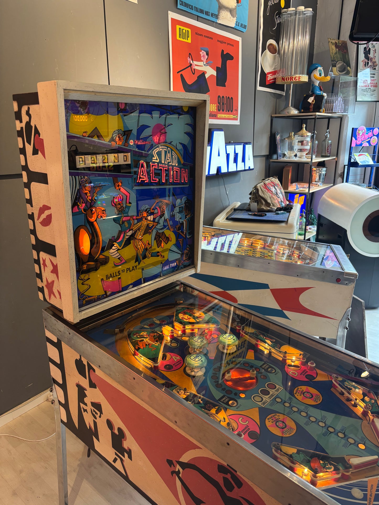 Flipper Williams Star Action