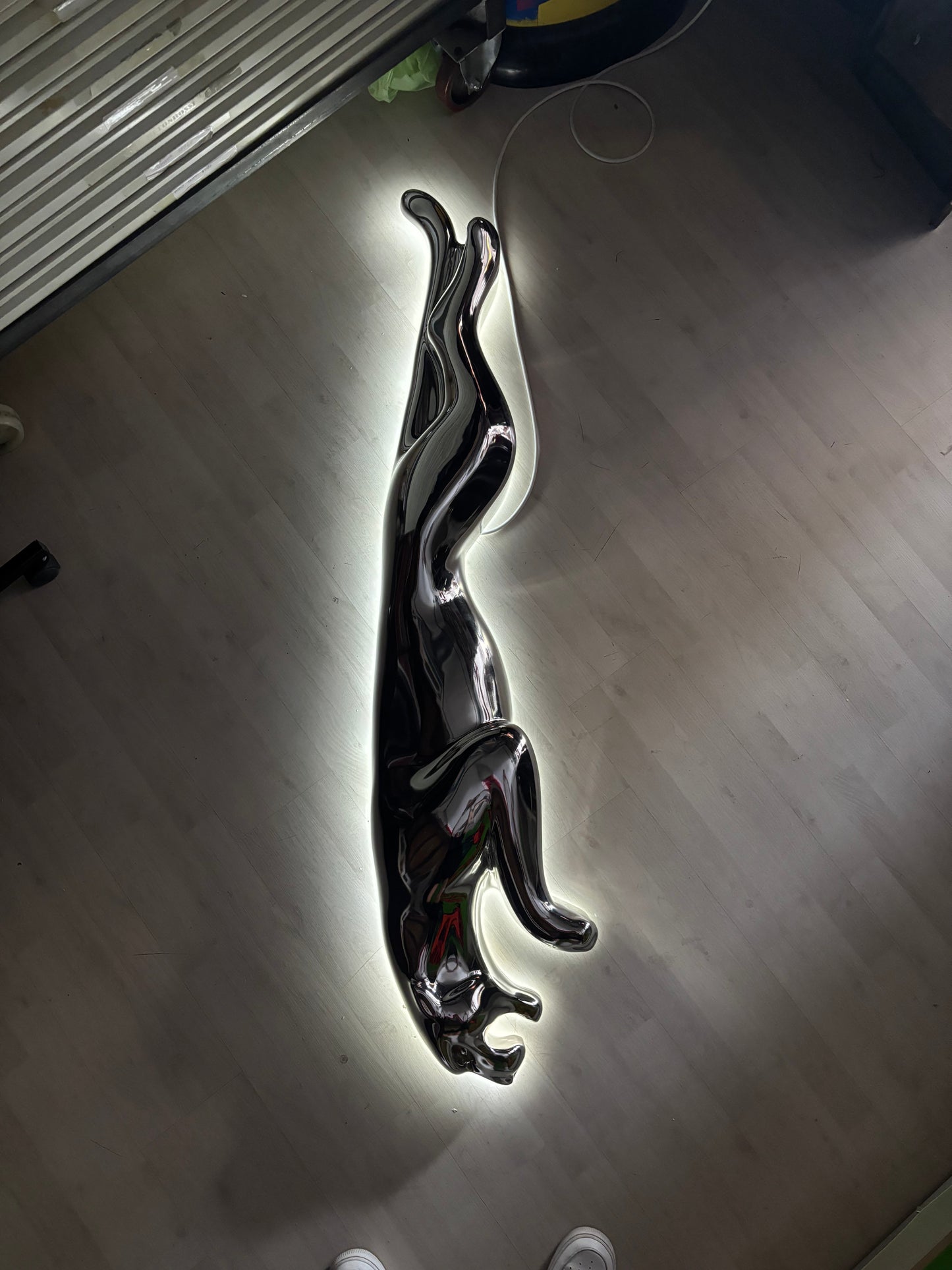 Insegna luminosa Jaguar
