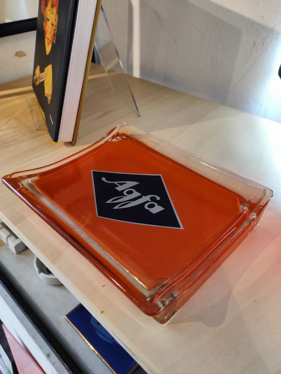 Rendiresto pubblicitario in vetro - Agfa