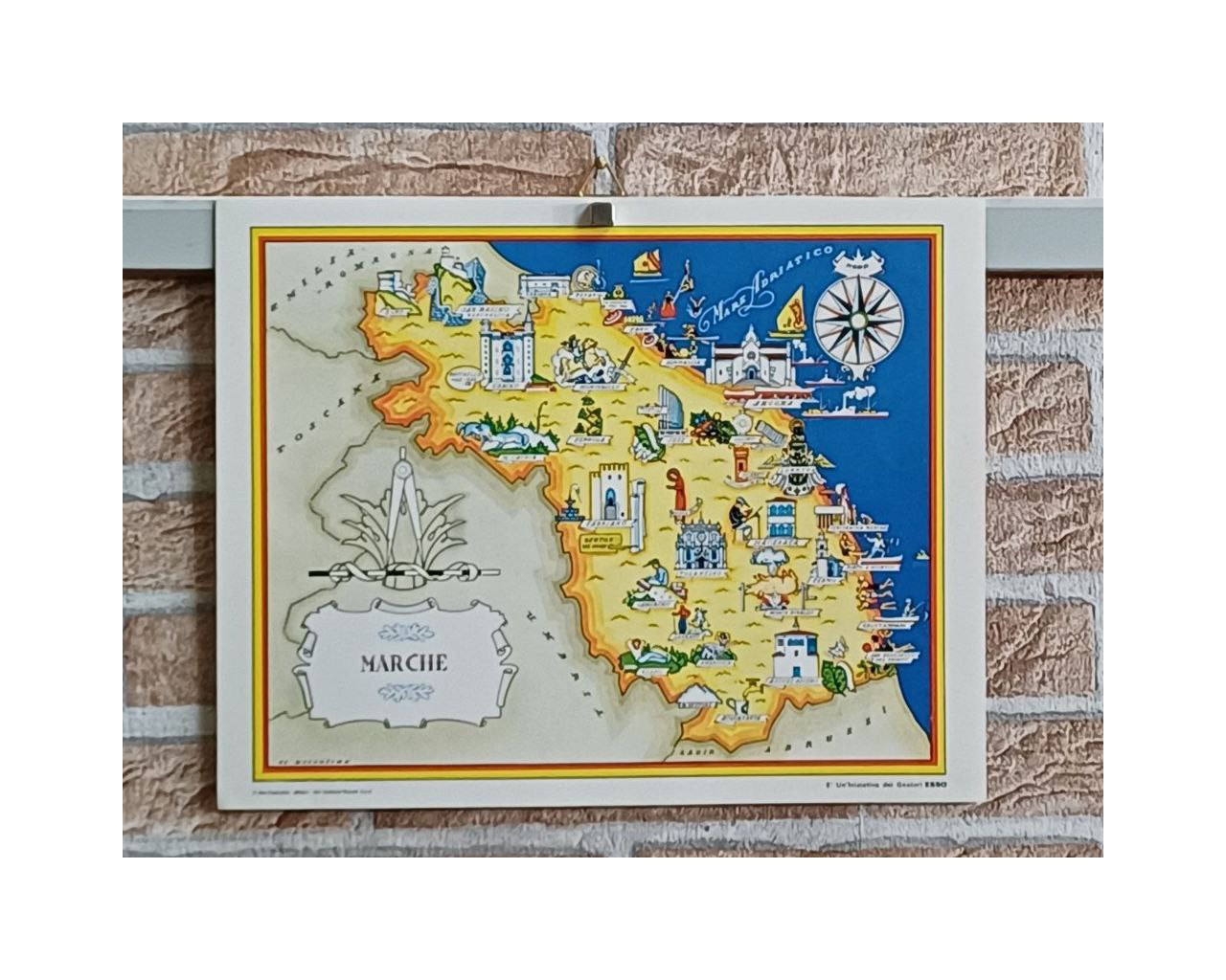 Locandina pubblicitaria Esso - regioni d'Italia