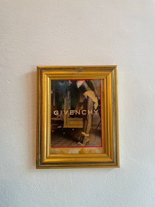Opera d'arte su legno con cornice vintage - Givenchy