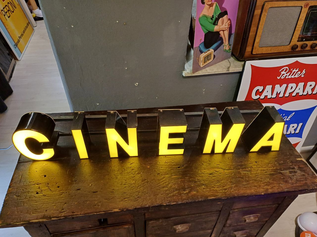 Insegna luminosa - Cinema