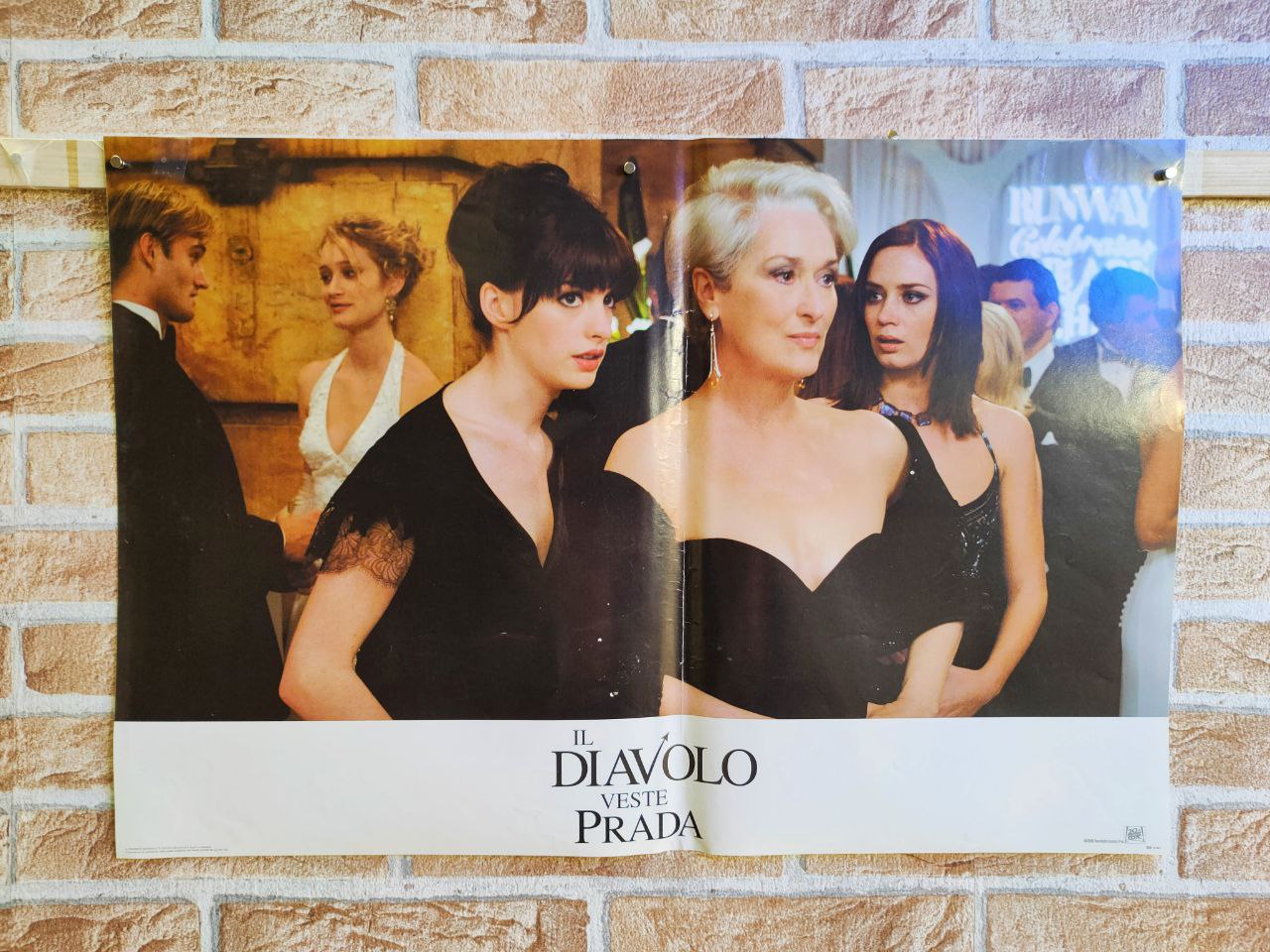 Fotobusta di cinema originale - Il diavolo veste Prada