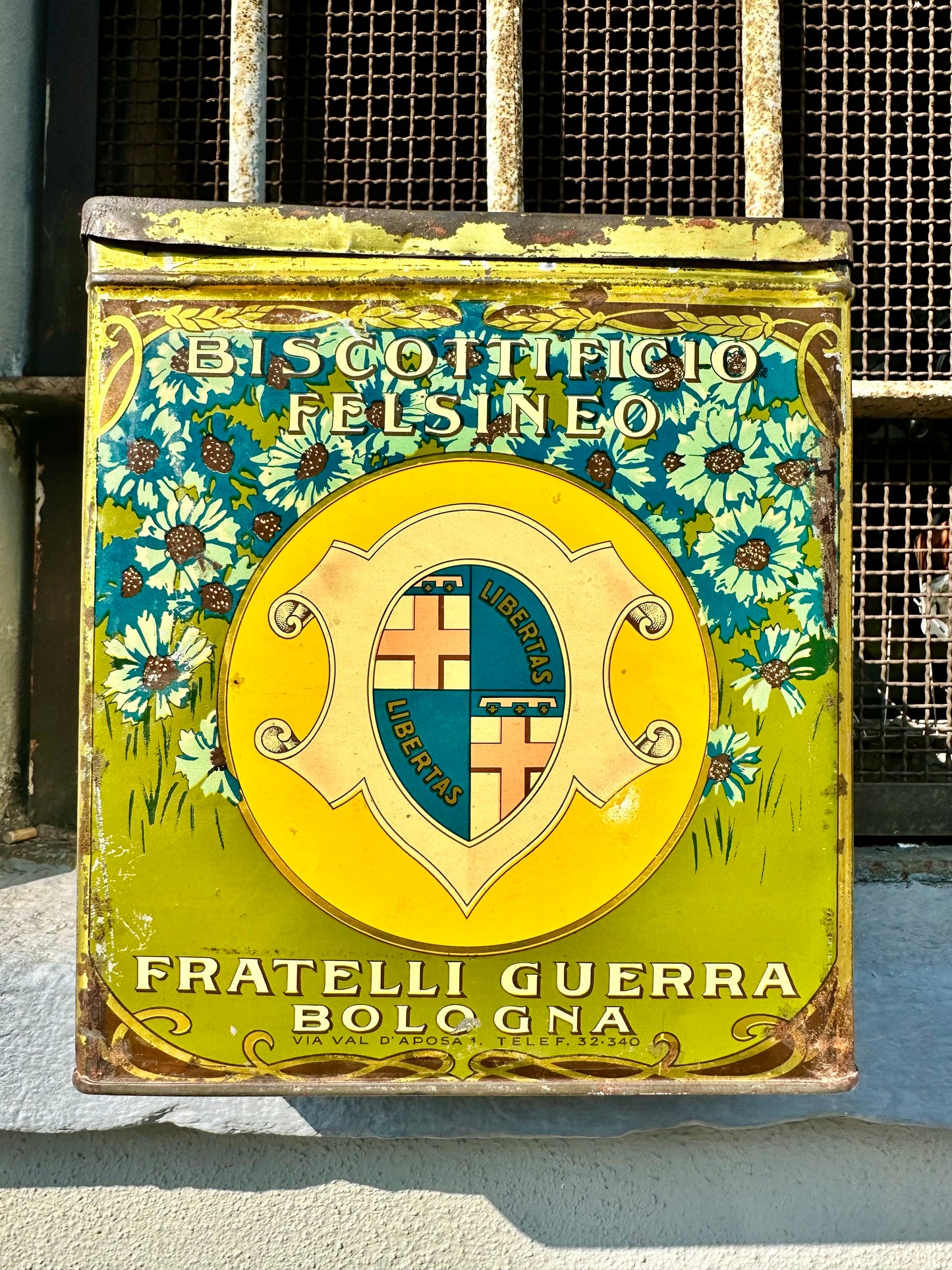 Latta pubblicitaria litografata Fratelli Guerra Bologna