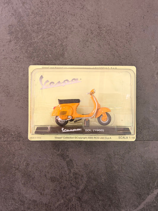 Modellino Vespa 50L 1966