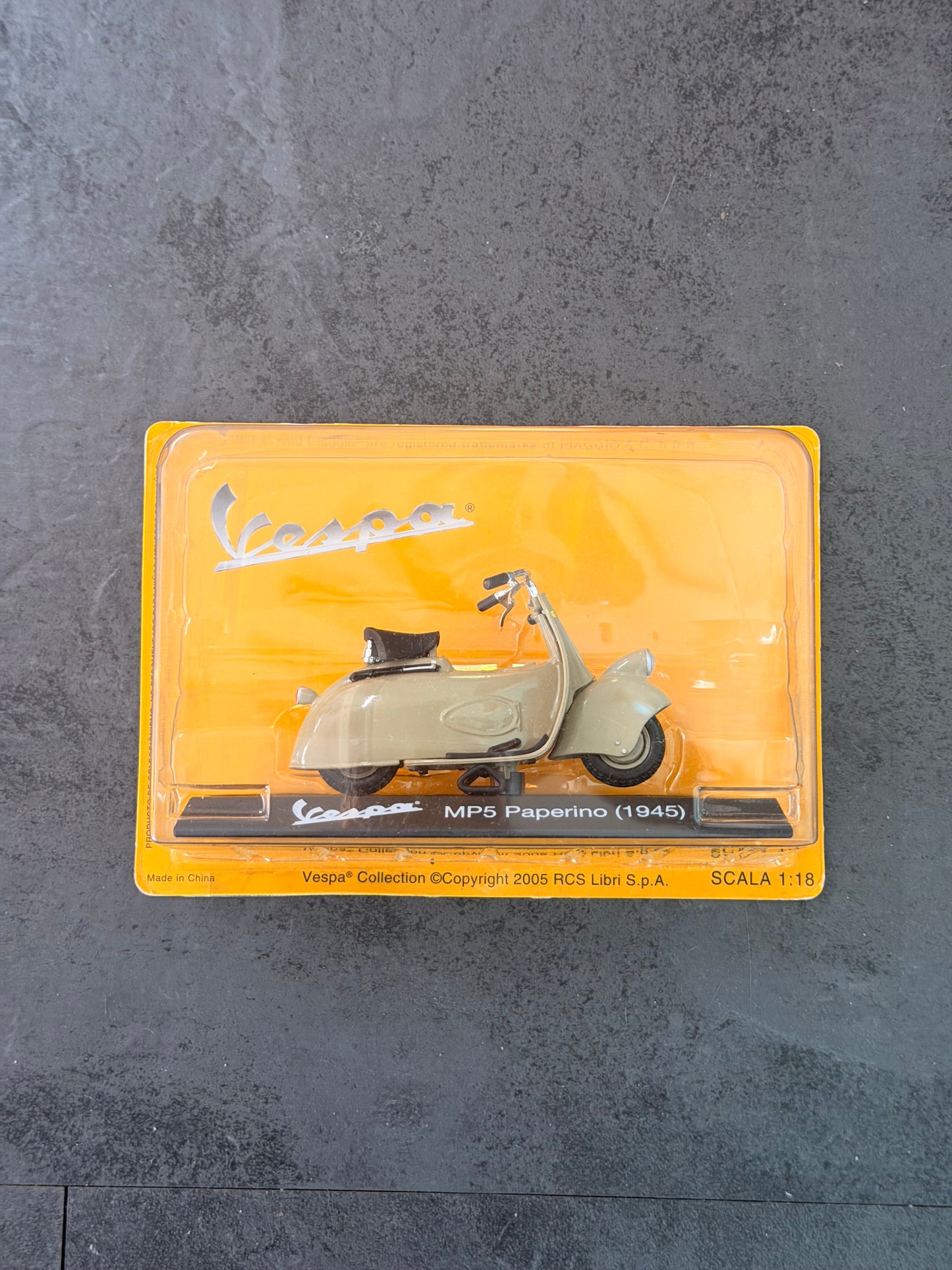 Modellino Vespa MP5 Paperino 1945