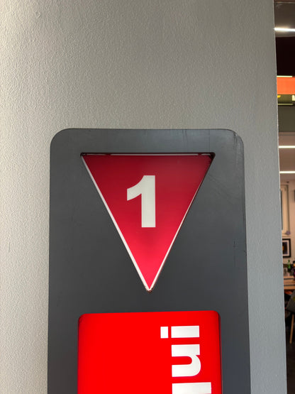 Totem luminoso - Mc Drive