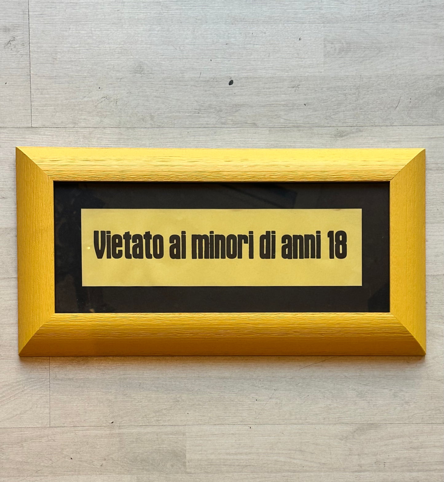 Insegna originale di cinema - Vietato ai minori di anni 18