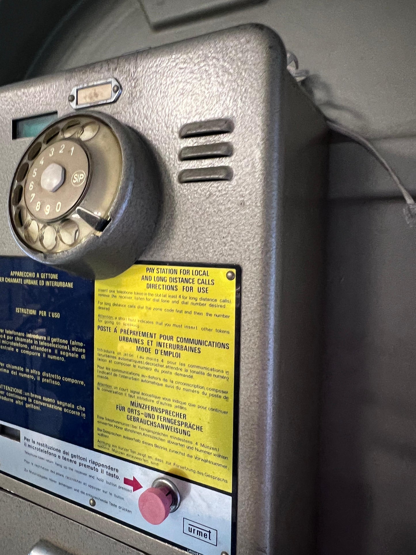 Cabina Telefonica originale con telefono a gettoni