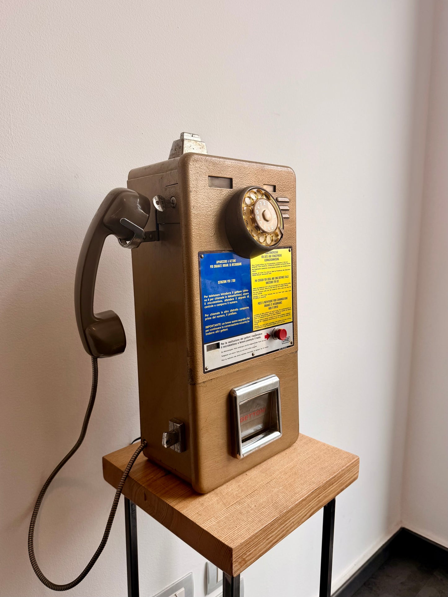 Telefono a gettoni originale