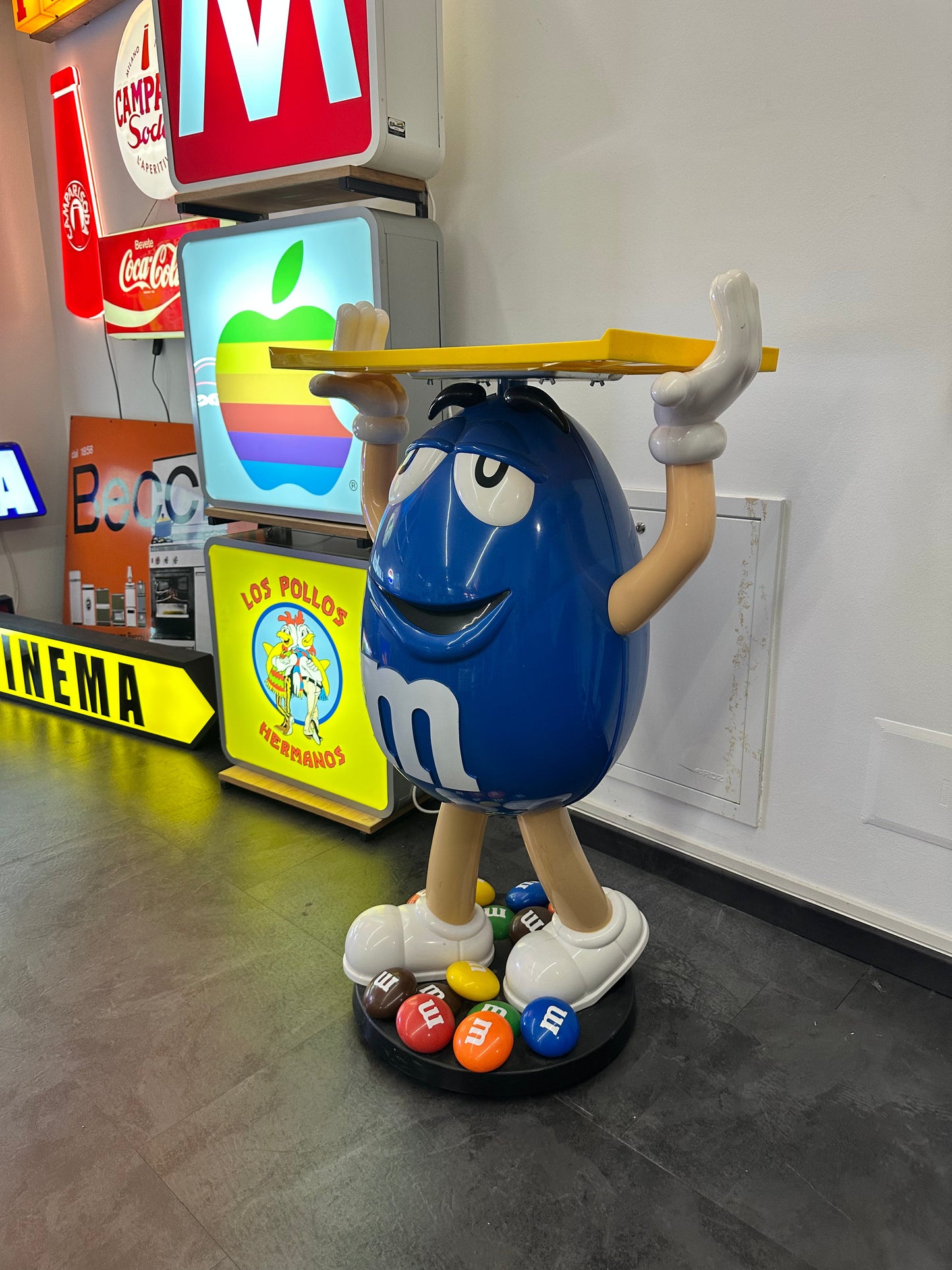 Statua decorativa M&m’s