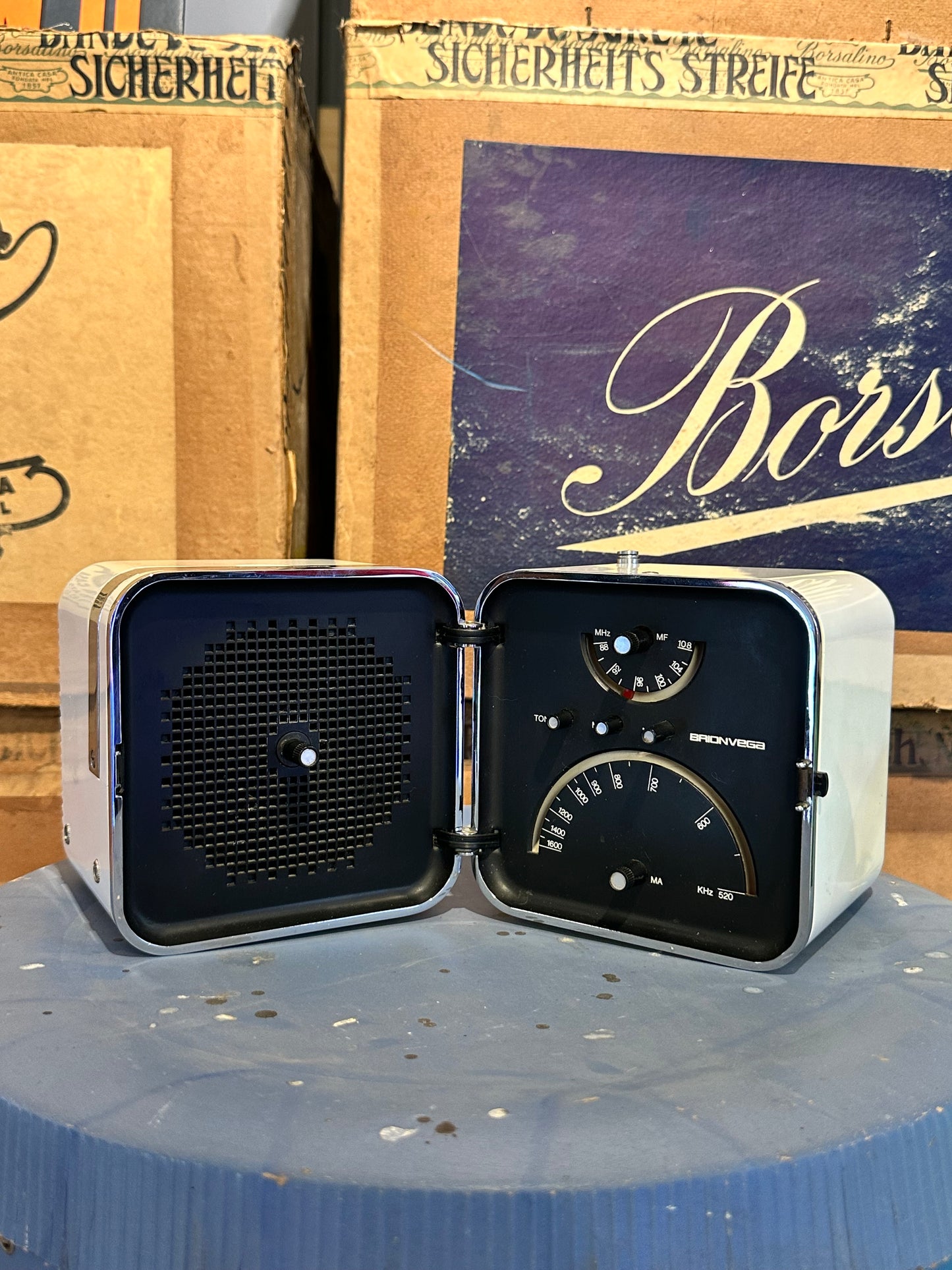 Radio Cubo Brionvega