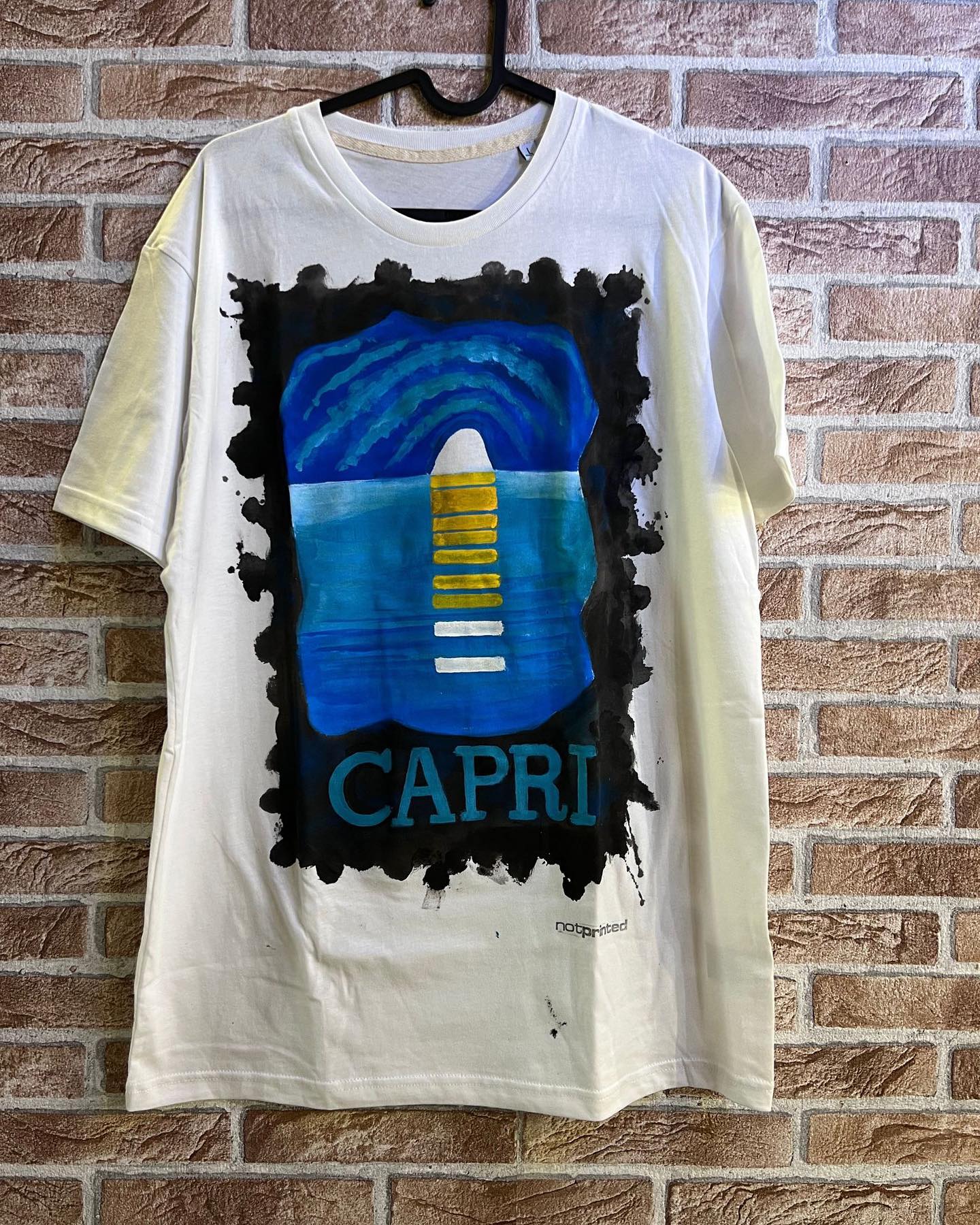 🔹 T-shirt - CAPRI