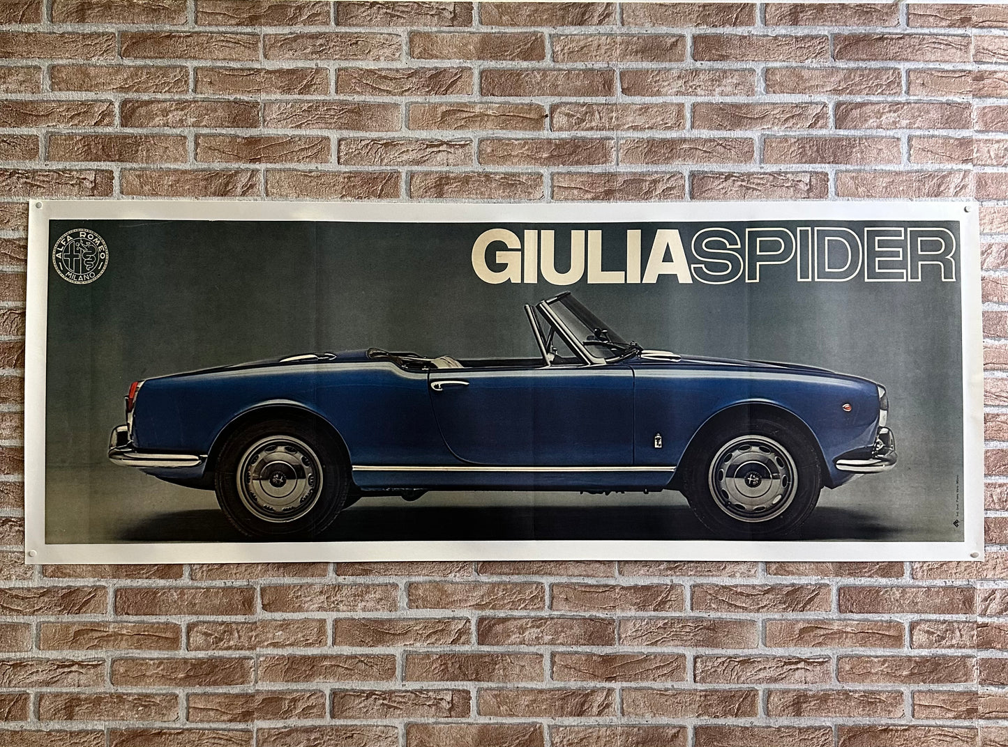 Manifesto pubblicitario originale - Alfa Romeo Giulia Spider