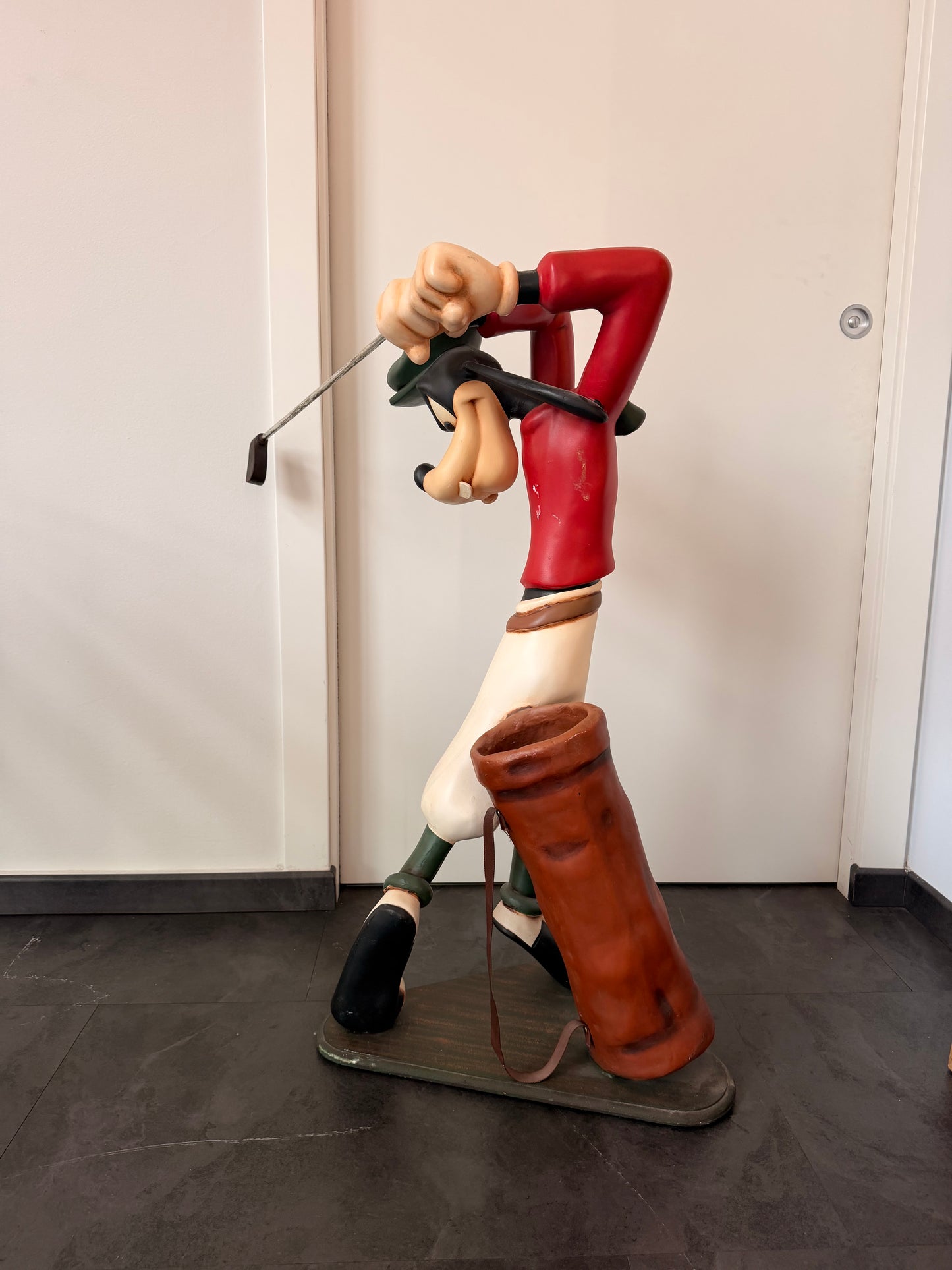Statua originale Disney - Pippo Golfista