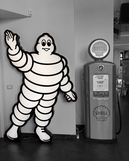 Insegna luminosa Bivendum Michelin