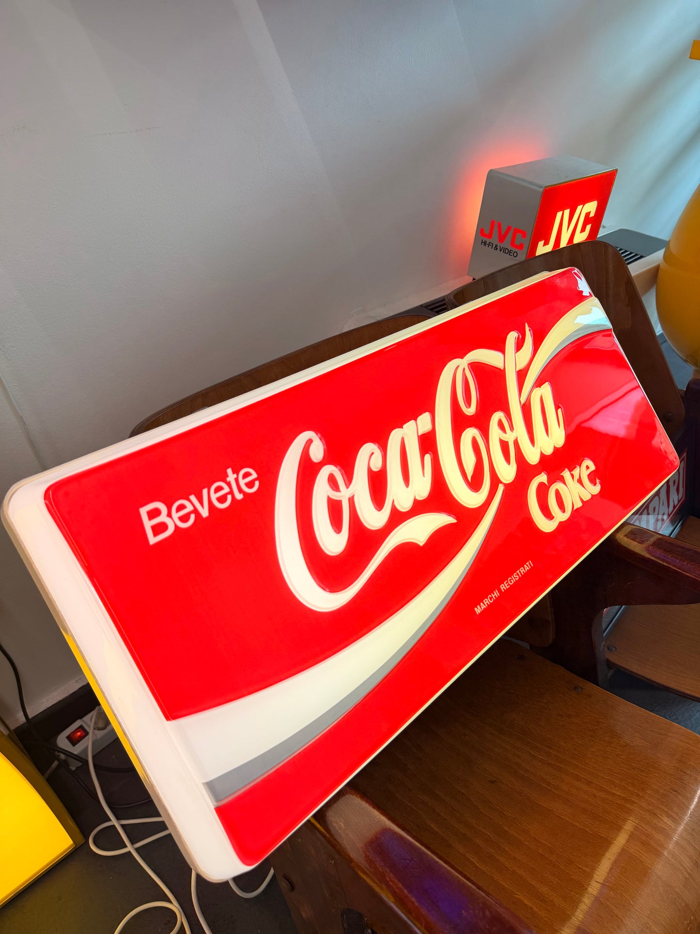 Insegna luminosa termoformata Coca-Cola
