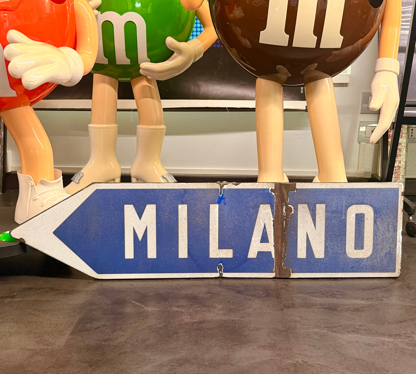 Insegna smaltata stradale originale Milano