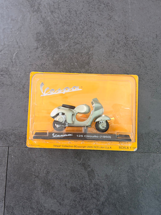 Modellino Vespa 125 Circuito 1950