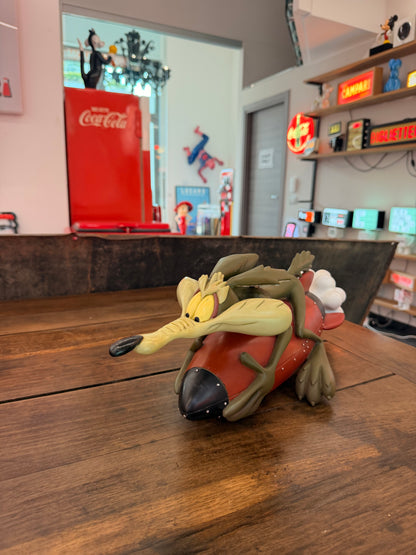 Statua originale Willy il Coyote