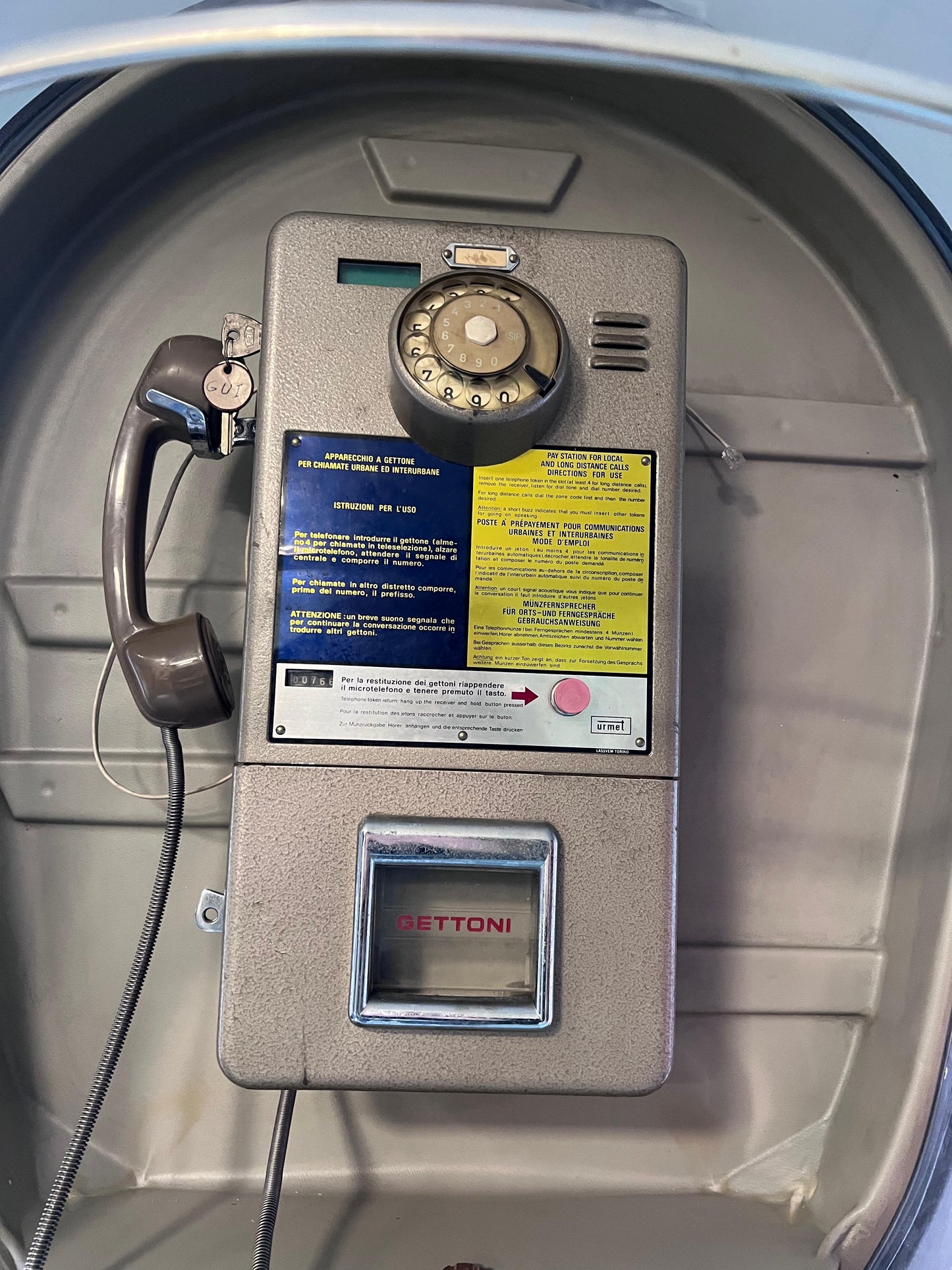 Cabina Telefonica originale con telefono a gettoni