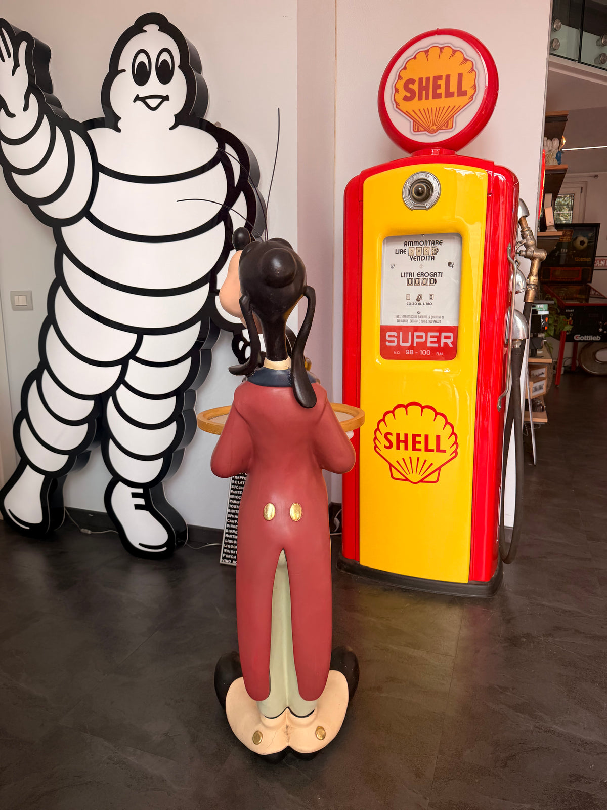 Statua originale Disney - Pippo Maggiordomo