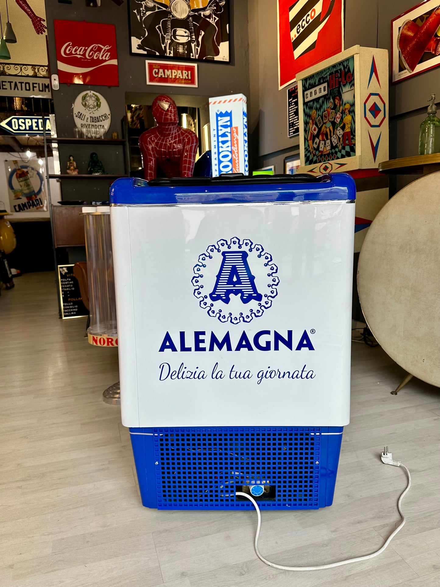 Ghiacciaia Gelati Alemagna Milano
