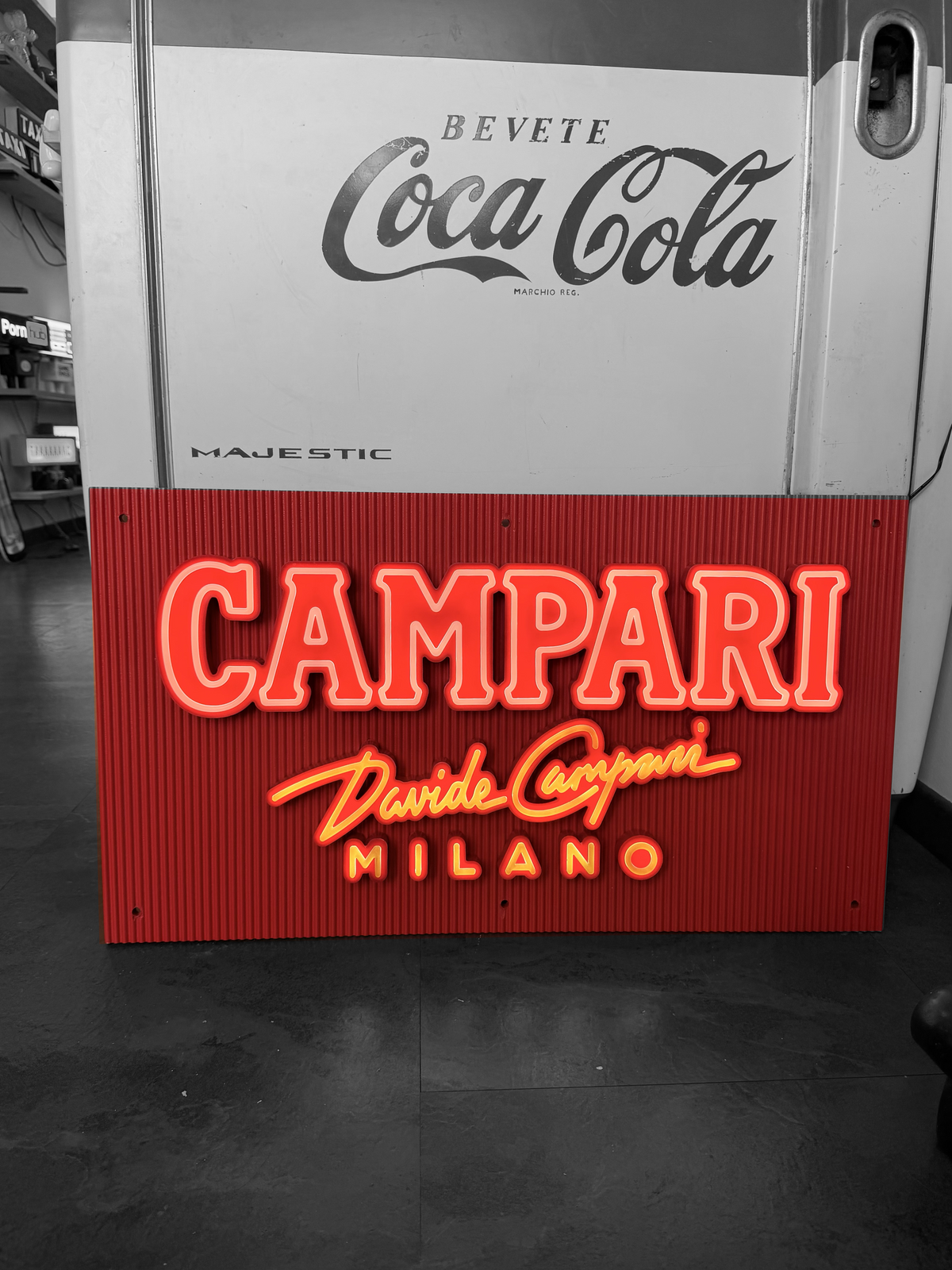 Insegna luminosa originale - Campari Milano