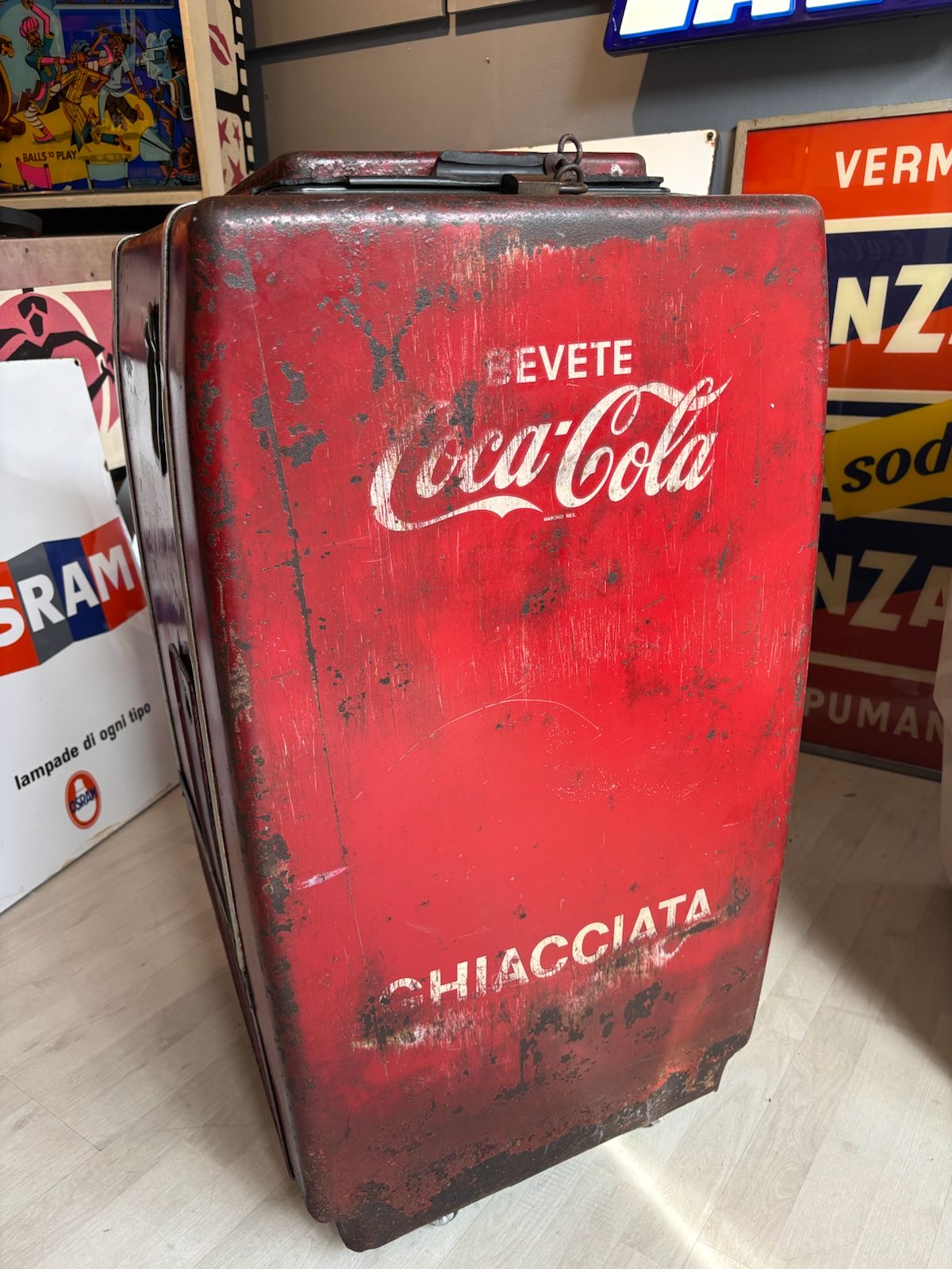 Ghiacciaia pozzetto Coca Cola Majestic