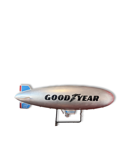 Dirigibile pubblicitario luminoso - Goodyear