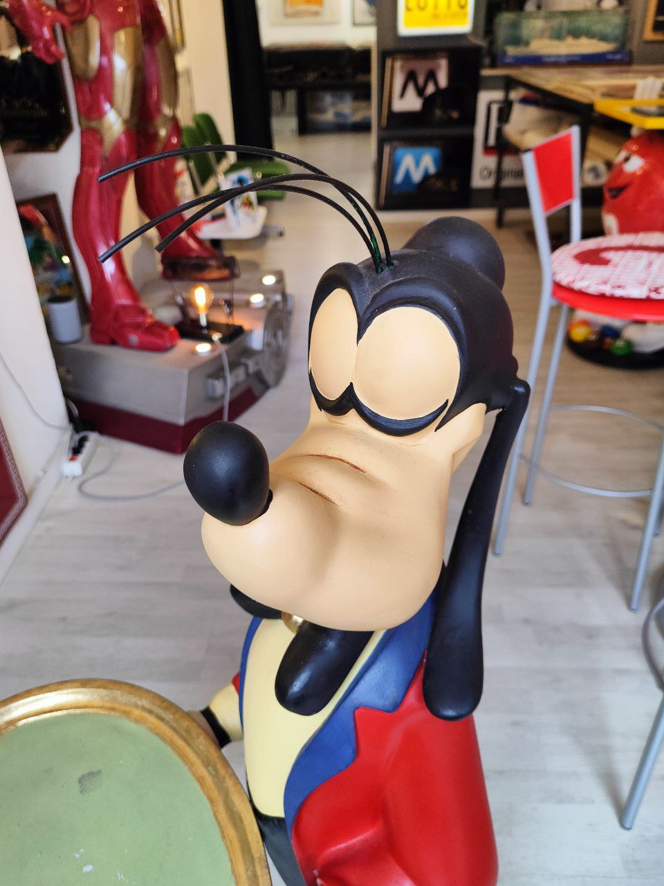 Statua Disney Pippo Maggiordomo