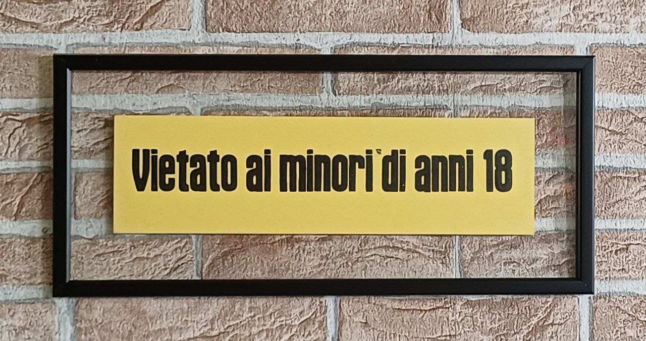 Insegna originale di cinema - Vietato ai minori di anni 18