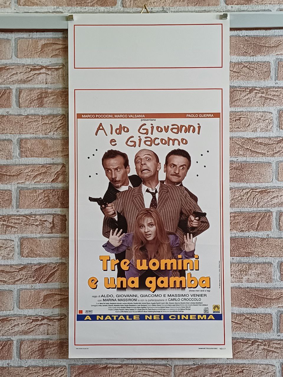 Locandina originale di cinema - Tre uomini e una gamba