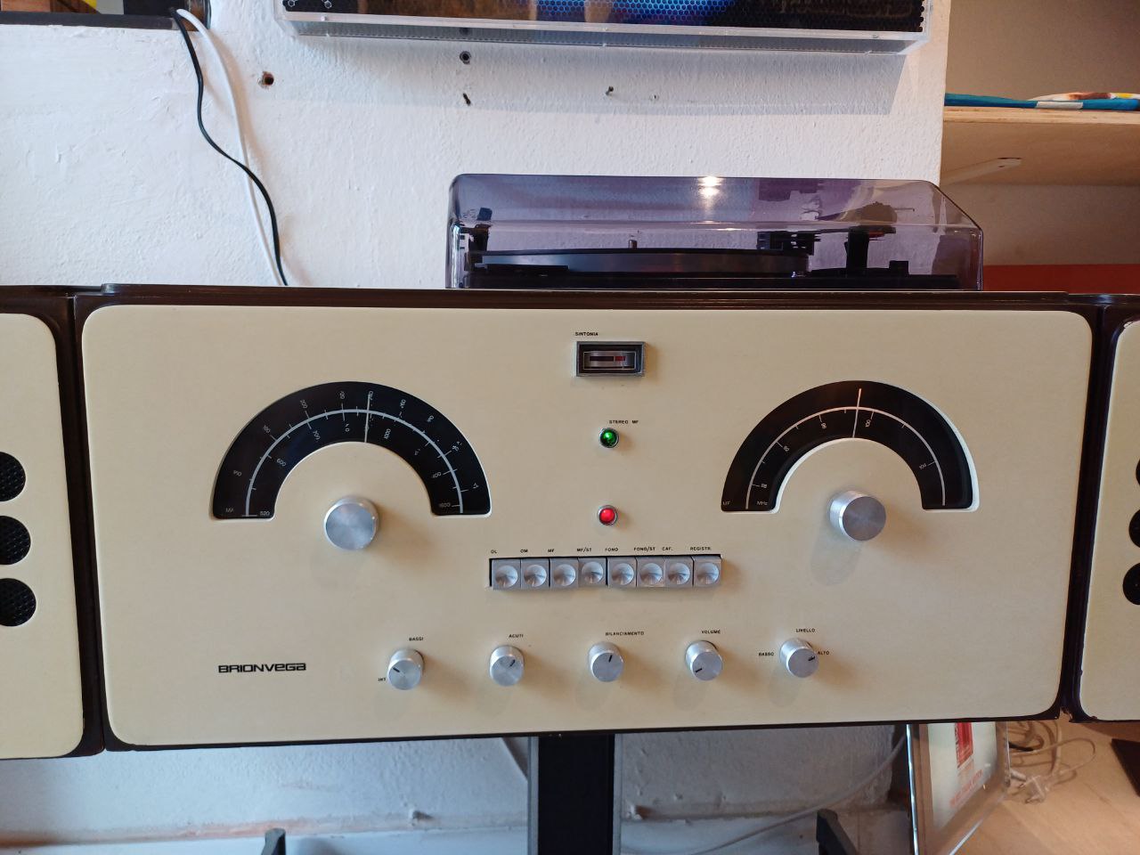 Radio fonografo Brionvega RR126