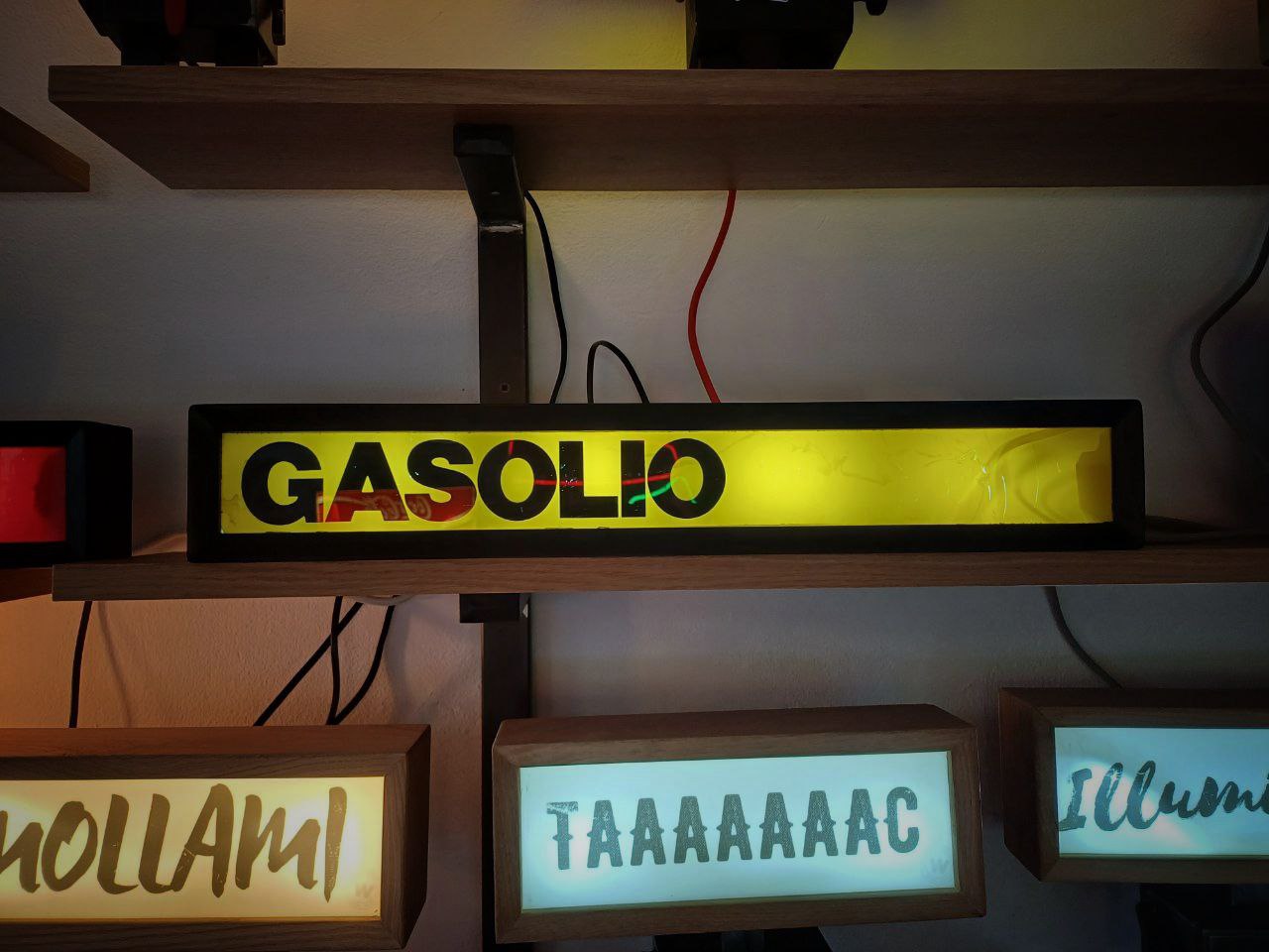 Insegna luminosa anni 70 - Benzina Esso - Gasolio