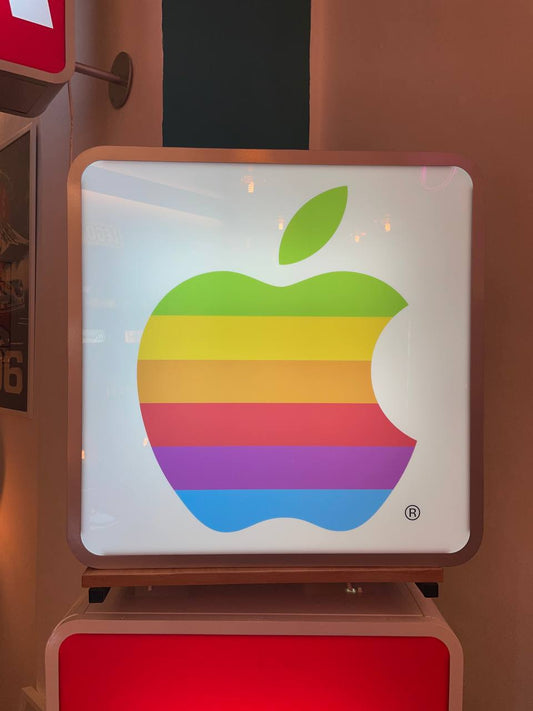 Cassonetto luminoso - Apple