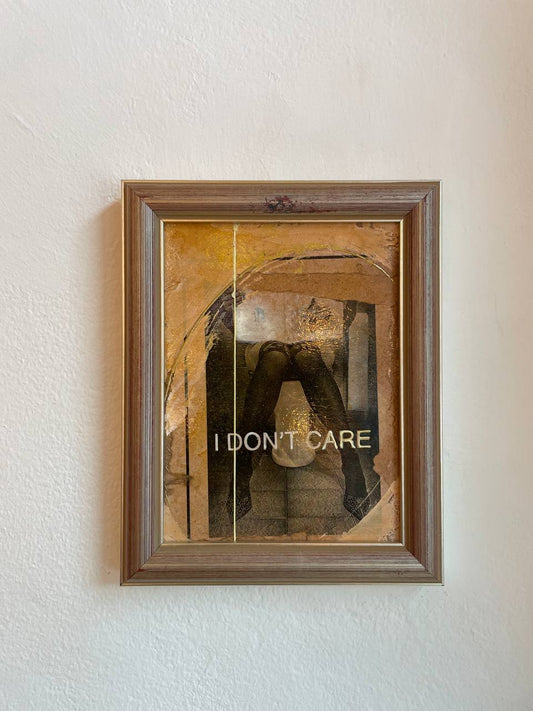 Opera d'arte su legno con cornice vintage - I don't care