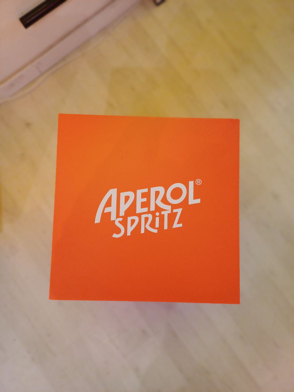 Tavolino pubblicitario Aperol Spritz