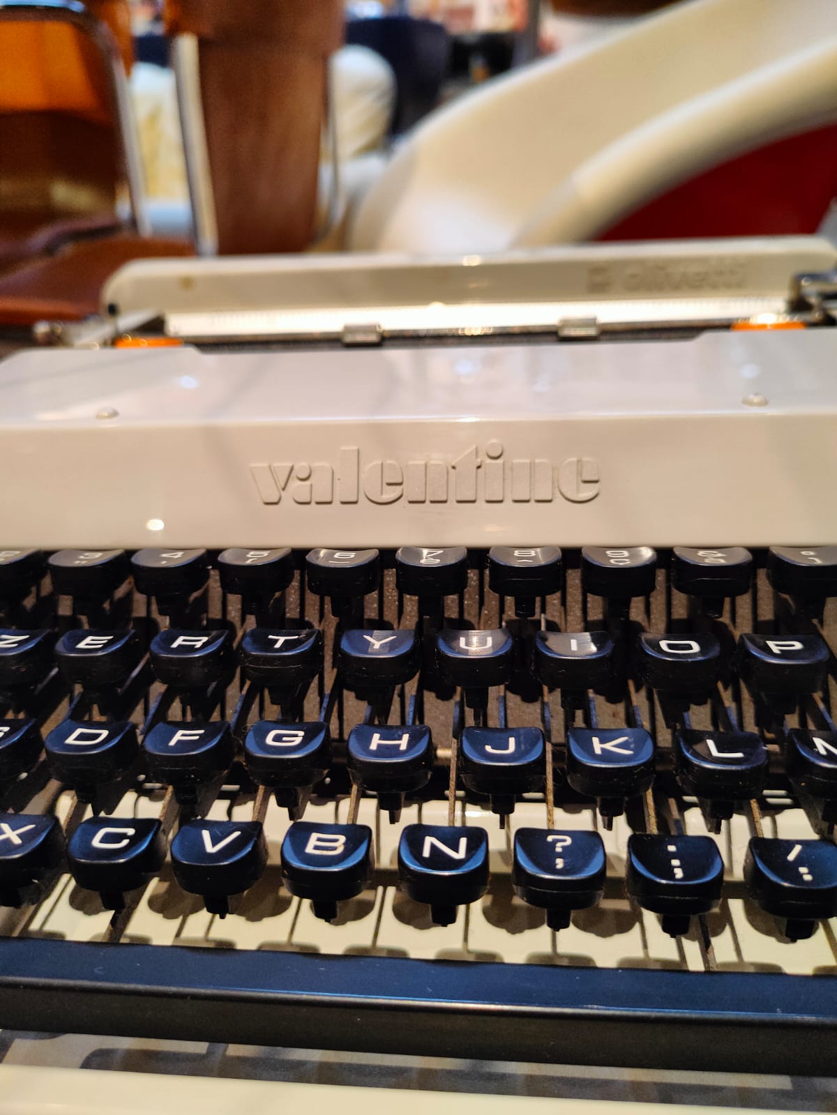 Macchina da scrivere Olivetti Valentine Tortona4Arte